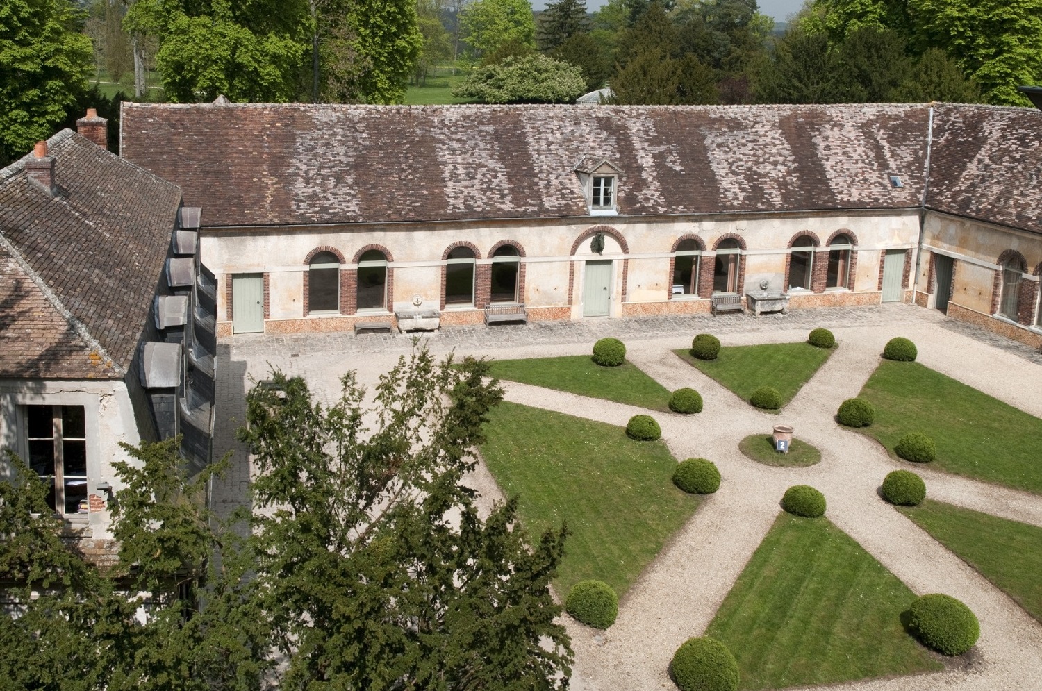 Ecuries du domaine de Courson